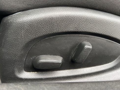 Used 2023 Chevrolet Camaro LT image 10