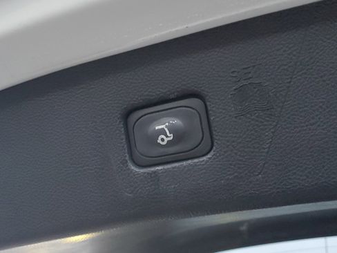 Used 2022 Ford Edge ST w/ Equipment Group 401A image 8