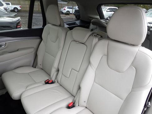 Certified 2024 Volvo XC90 B5 Core w/ Climate Package image 23