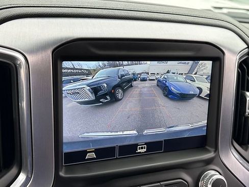 Used 2021 GMC Sierra 1500 Elevation w/ Preferred Package image 18