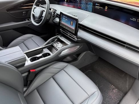 New 2026 Lincoln Nautilus Premier AWD/4WD image 12