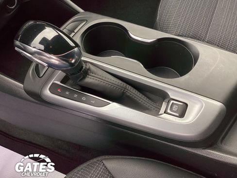 Used 2025 Buick Envista Preferred FWD image 25