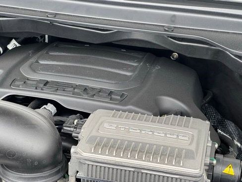 New 2026 RAM 1500 Laramie AWD/4WD image 43