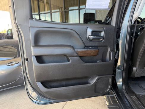 Used 2017 GMC Sierra 3500 Denali w/ Duramax Plus Package AWD/4WD image 29