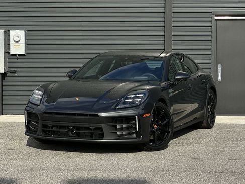 New 2026 Porsche Panamera 4 image 1
