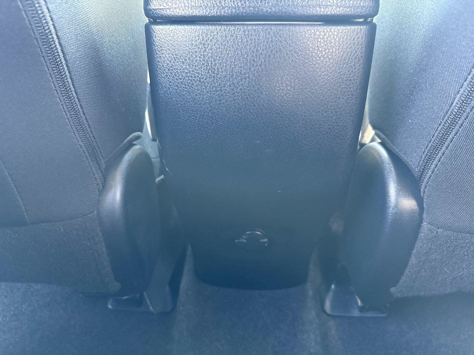Used 2016 Toyota RAV4 XLE w/ Convenience Package FWD image 26