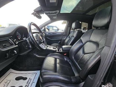 Used 2018 Porsche Macan S w/ Premium Package Plus AWD/4WD image 7