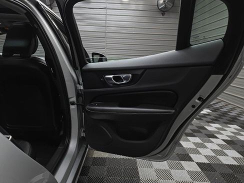 Used 2022 Volvo S60 B5 Inscription FWD image 35