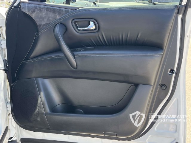Used 2023 Nissan Armada Platinum w/ Captain's Chairs Package AWD/4WD image 35