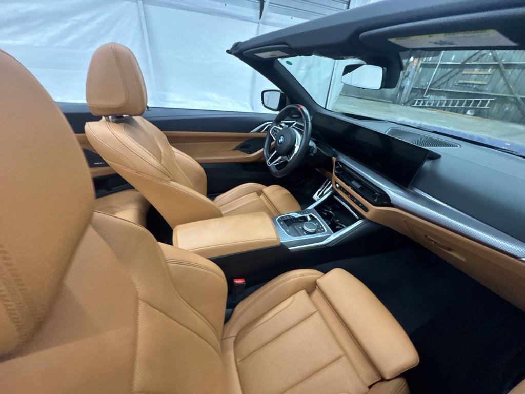 Used 2026 BMW M440i Convertible RWD image 21