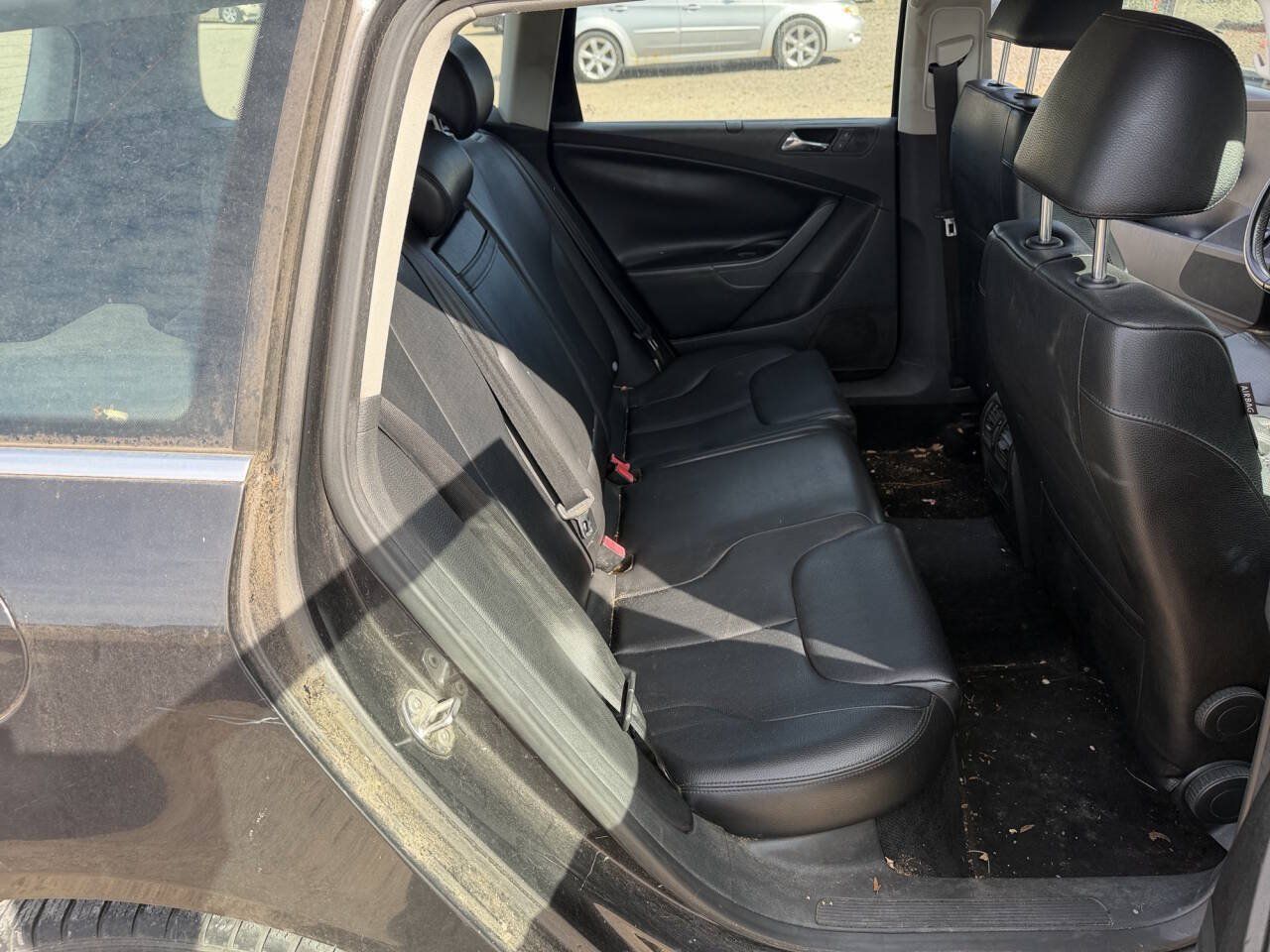 Used 2008 Volkswagen Passat Komfort FWD image 26
