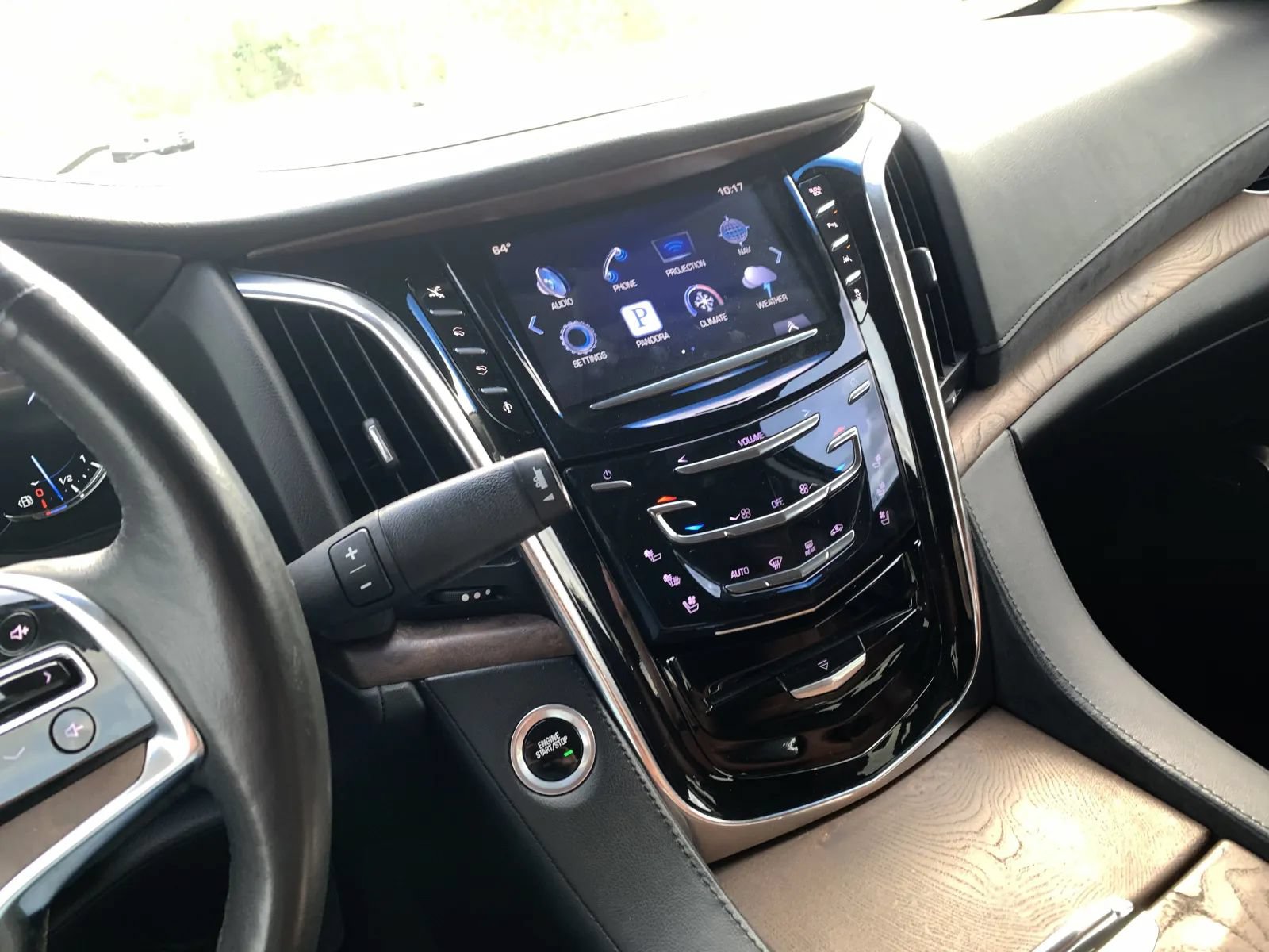Used 2016 Cadillac Escalade Premium AWD/4WD image 15