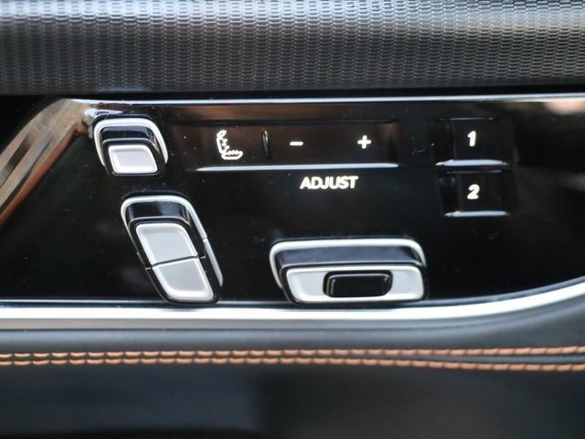Used 2023 Jeep Grand Wagoneer Series III w/ Rear Seat Video Group 1 AWD/4WD image 22