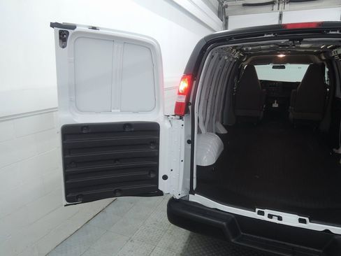 New 2026 Chevrolet Express 2500 Work Van w/ Driver Convenience Package image 25