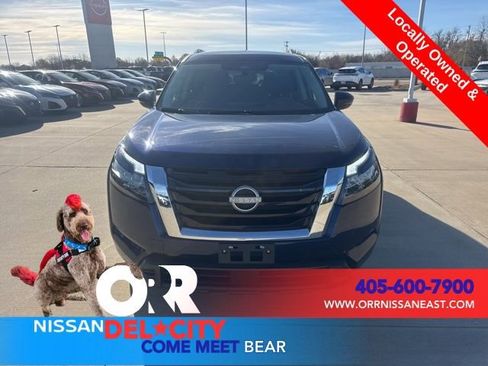 Used 2024 Nissan Pathfinder SV image 8