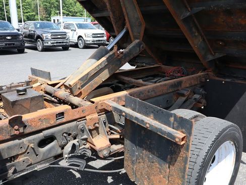 Used 2021 Ford F550 4x4 Regular Cab Super Duty image 24