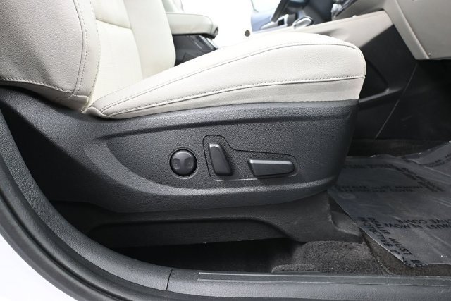 Used 2024 Kia Telluride EX w/ EX Captain's Chair Package AWD/4WD image 44