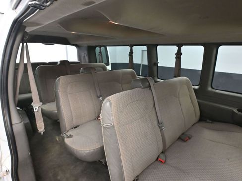 Used 2017 Chevrolet Express 3500 LT w/ LT Preferred Equipment Group image 32