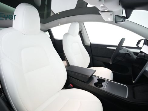 Used 2023 Tesla Model Y Performance AWD/4WD image 23