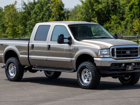 Used 2002 Ford F250 XL AWD/4WD image 5