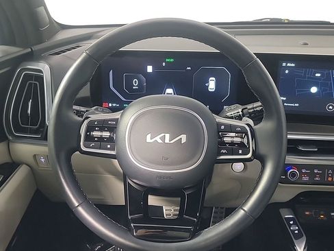 Certified 2025 Kia Sorento SX Prestige AWD/4WD image 26