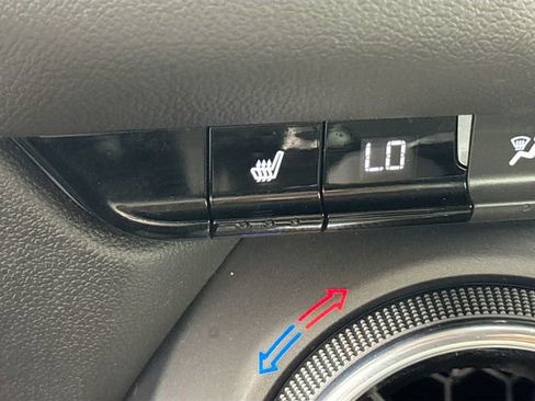 Used 2023 Chevrolet Blazer LT w/ Convenience Package FWD image 21