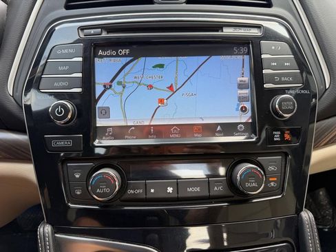 Used 2016 Nissan Maxima Platinum w/ Interior Lighting Package FWD image 34