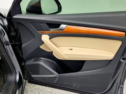 Used 2022 Audi Q5 2.0T Premium Plus w/ Premium Plus Package image 28