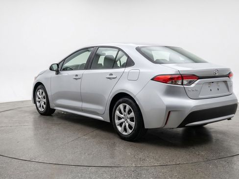 Used 2025 Toyota Corolla LE FWD image 6