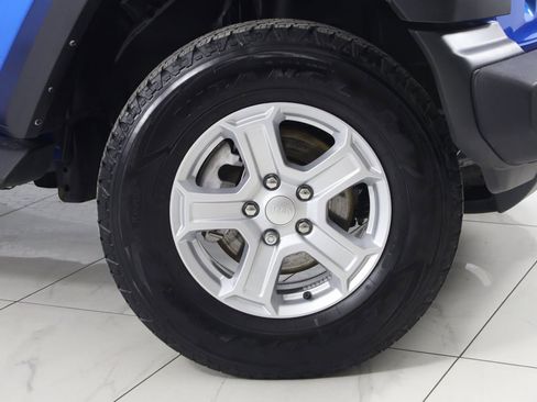 Used 2022 Jeep Wrangler Unlimited Sport image 15