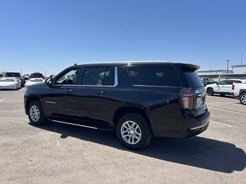 Used 2023 Chevrolet Suburban LS w/ Driver Alert Package RWD image 3
