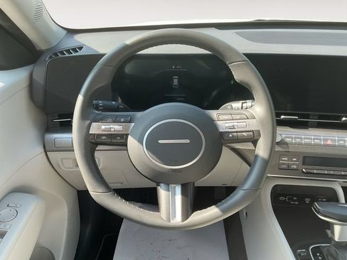 Used 2024 Hyundai Kona SEL AWD/4WD image 13