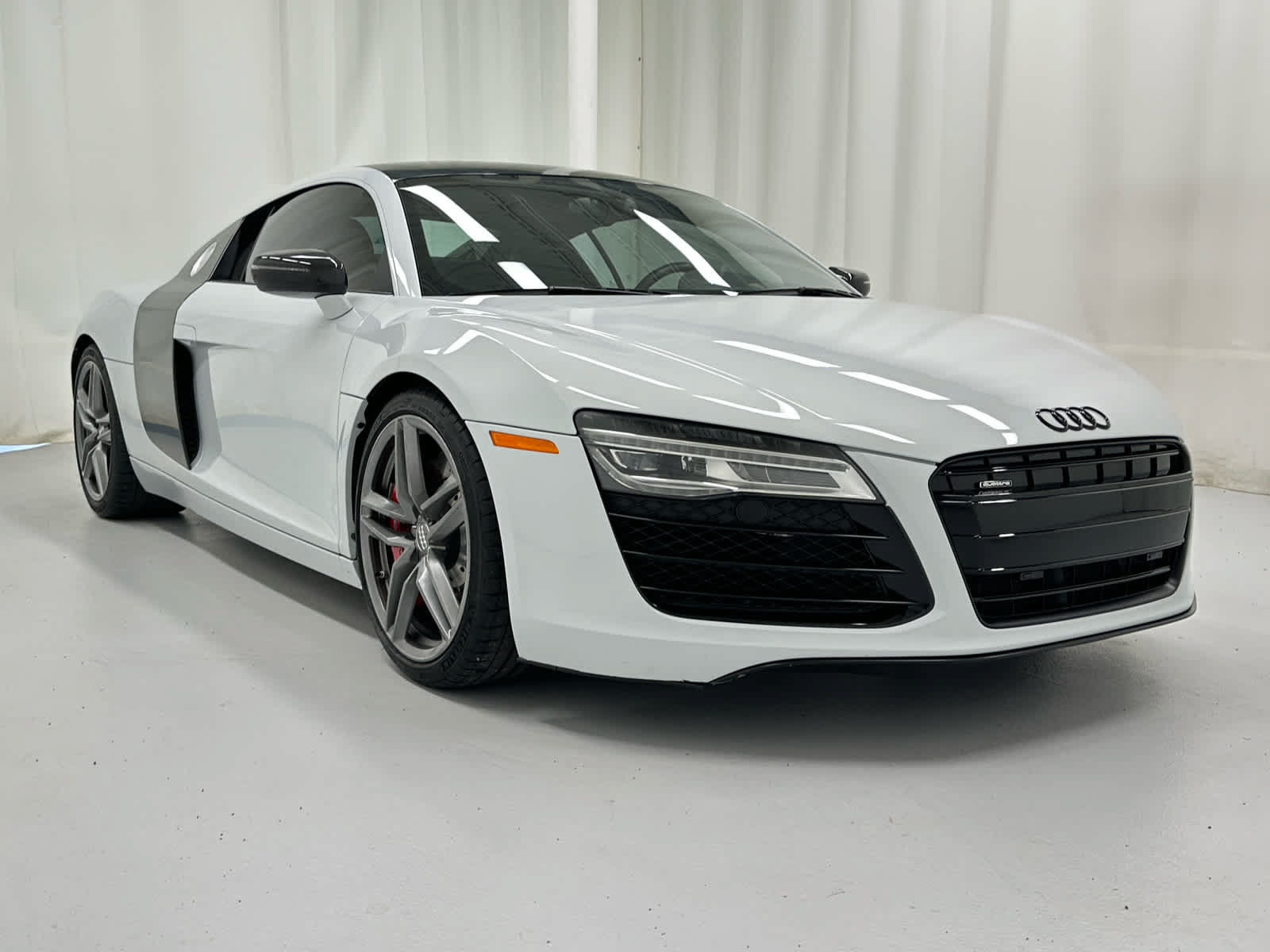 Used 2015 Audi R8 V8 AWD/4WD image 2