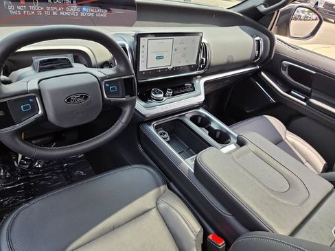 New 2026 Ford Expedition Platinum w/ Stealth Appearance Package AWD/4WD image 36
