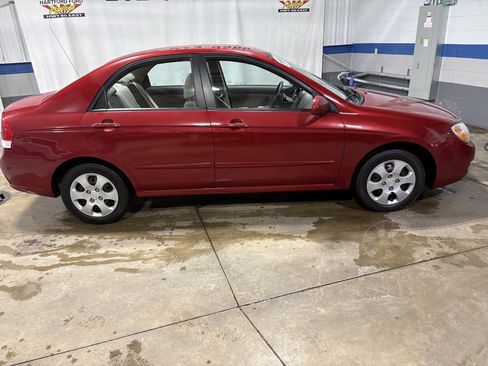 Used 2008 Kia Spectra EX image 7