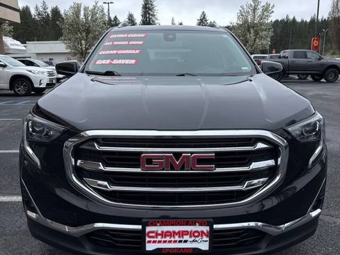 Used 2021 GMC Terrain SLT AWD/4WD image 3