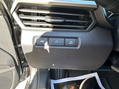 Used 2022 Nissan Altima 2.5 SR w/ Midnight Edition Package image 15