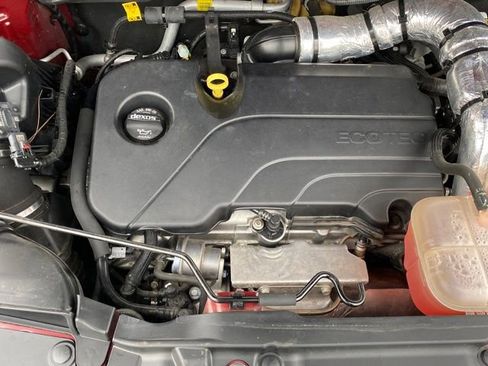 Certified 2022 Buick Encore Preferred w/ Safety Package image 19