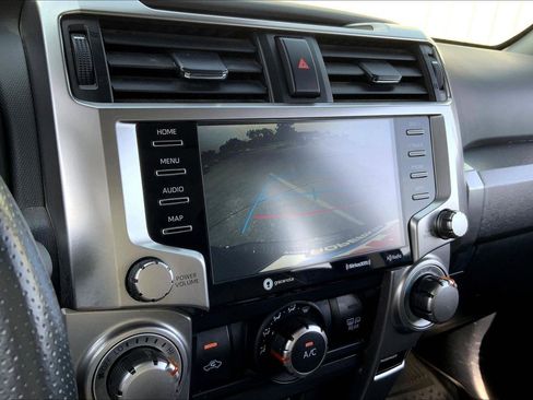 Used 2020 Toyota 4Runner SR5 Premium image 19