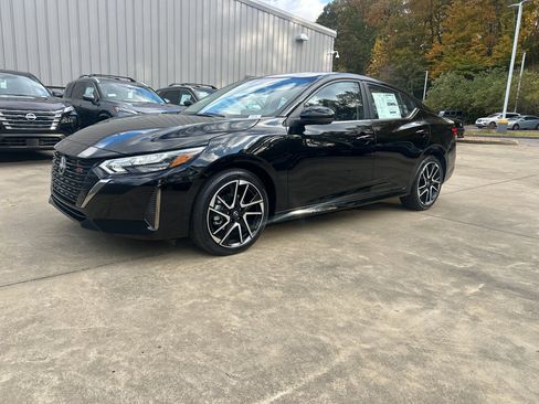 New 2025 Nissan Sentra SR w/ SR Premium Package image 8