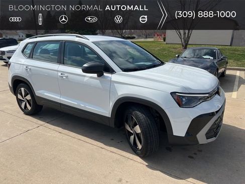 Used 2025 Volkswagen Taos S image 1