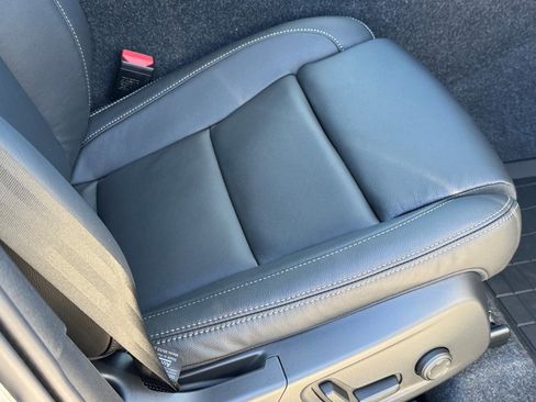 New 2026 Volvo XC40 B5 Plus w/ Protection Package Premier image 13