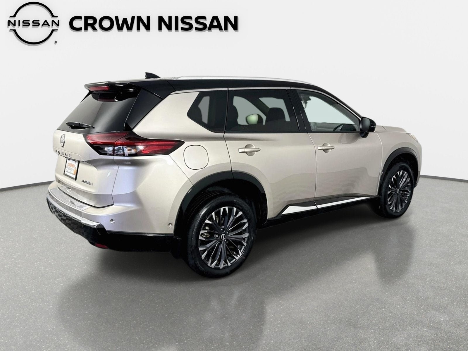 Certified 2024 Nissan Rogue Platinum w/ Platinum Premium Package FWD image 5
