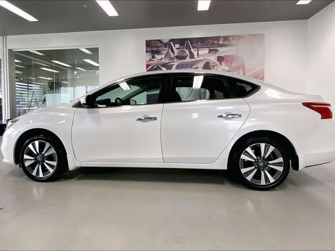 Used 2018 Nissan Sentra SL image 3