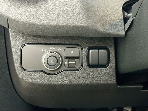 Used 2026 Mercedes-Benz Sprinter 2500 image 11