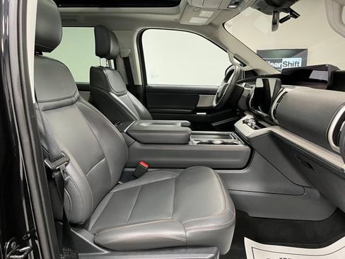 Used 2025 Ford Expedition Max Active AWD/4WD image 60