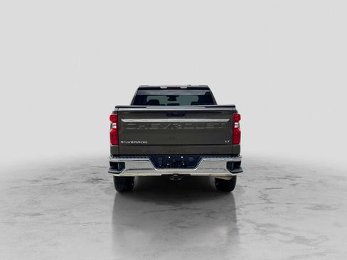 Used 2023 Chevrolet Silverado 1500 LT AWD/4WD image 5