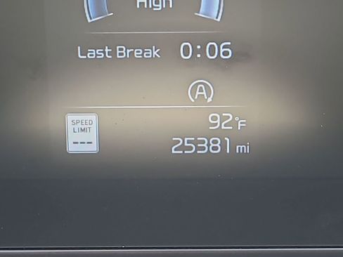 Used 2025 Kia Sportage LX image 12