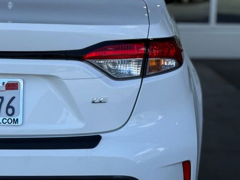 Certified 2025 Toyota Corolla LE image 14