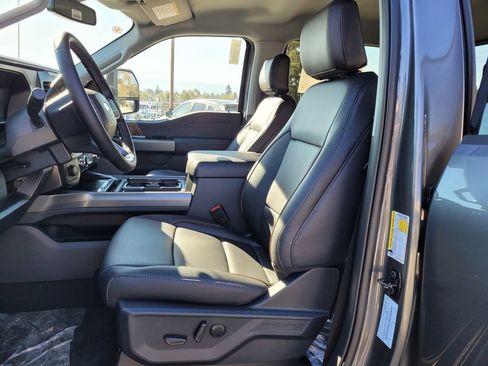 New 2026 Ford F250 Lariat w/ Lariat Premium Package image 32